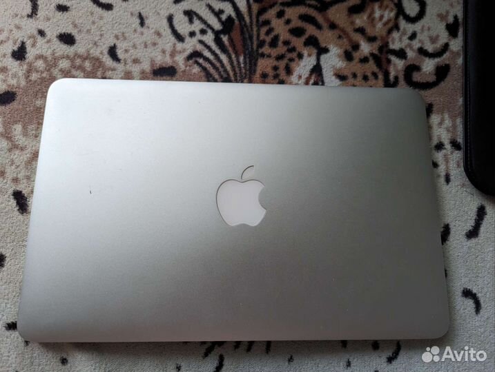 Apple MacBook Air 11 2014
