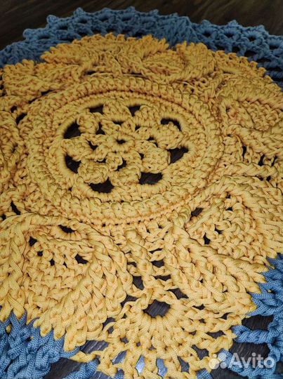 Ковер из полиэфирного шнура