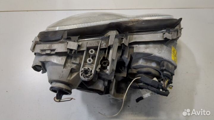 Фара (передняя) левая Mercedes C W203