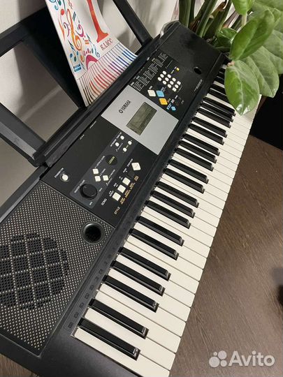 Синтезатор Yamaha psr E223