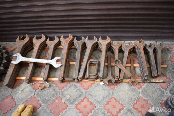 Рожковый ударный двусторонний ключ 75x80