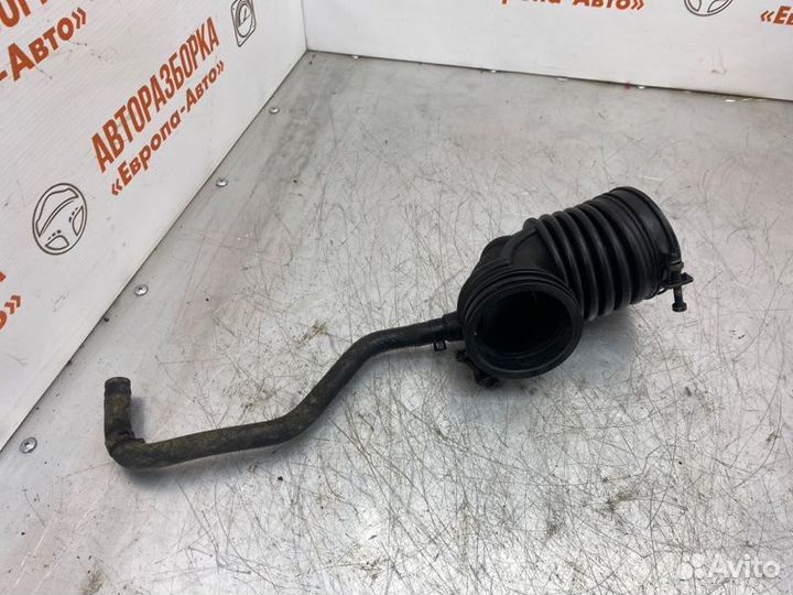 Патрубок воздушного фильтра Kia Magentis 2 седан 2