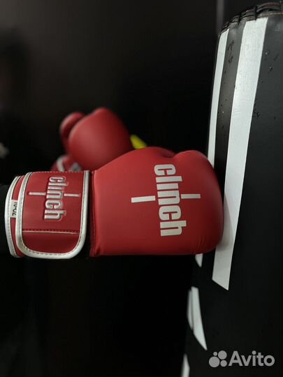 Перчатки боксерские Clinch