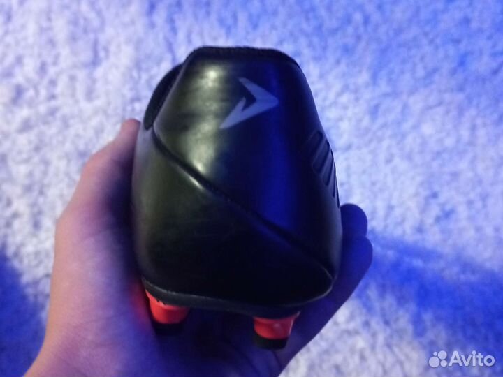 Футбольные бутсы демикс