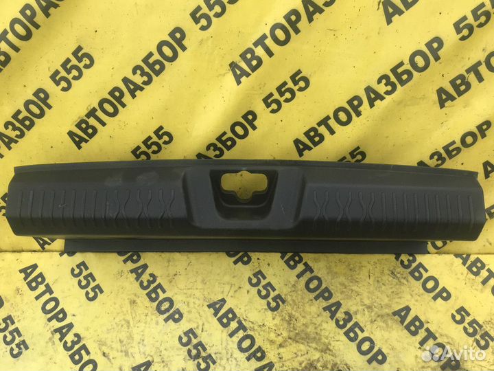 Накладка багажника LADA Vesta Cross