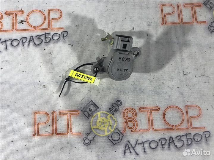 Датчик педали тормоза Toyota Windom (MCV20) 1999