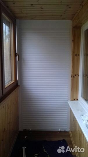 Шкаф с рольставнями на балкон на заказ