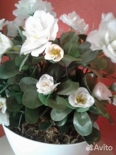 Азалия. Искусственый цветок. В кашпо