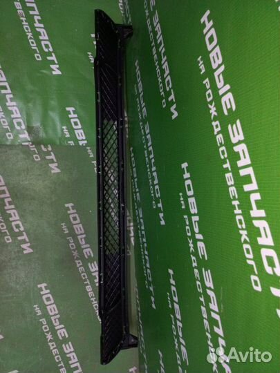 Решетка в бампер Hyundai Solaris 2020