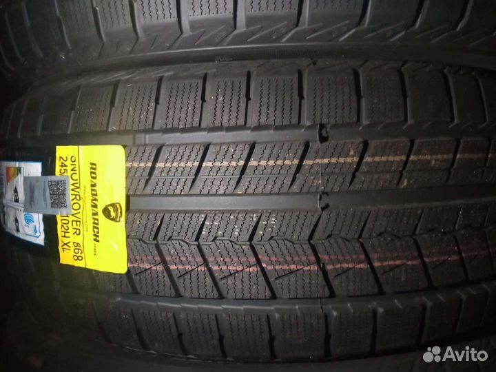 Roadmarch Snowrover 868 245/45 R19