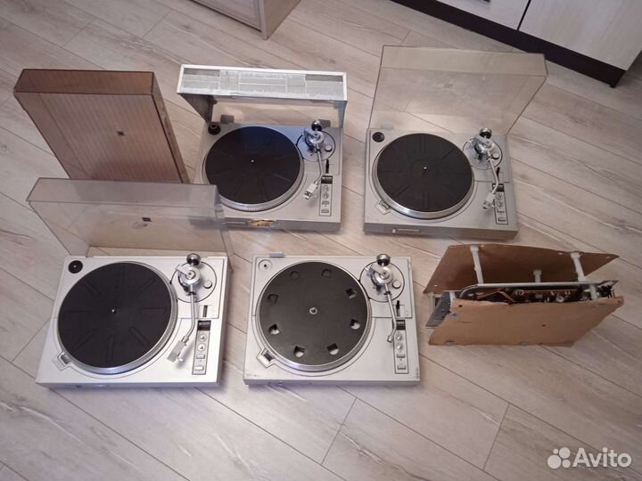 Проигрыватели Арктур-006 Стерео. (По запчастям.)