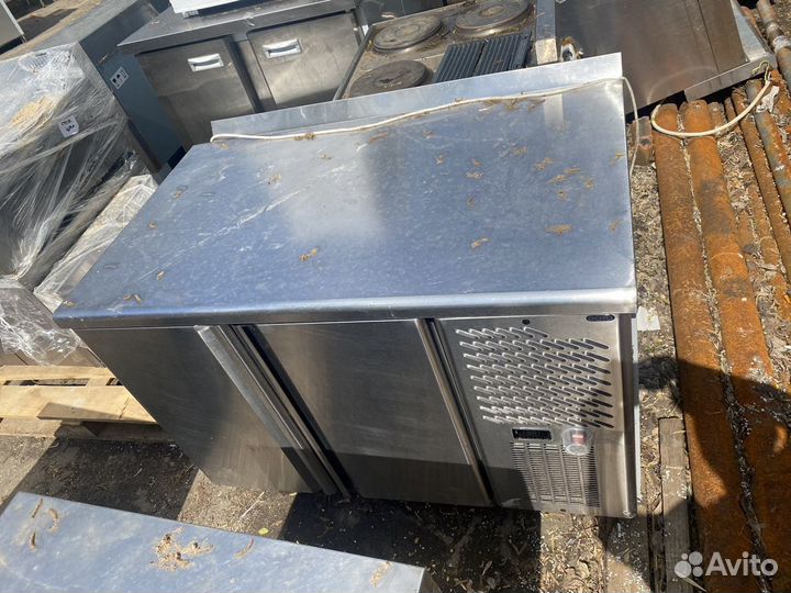 Холодильный стол polair