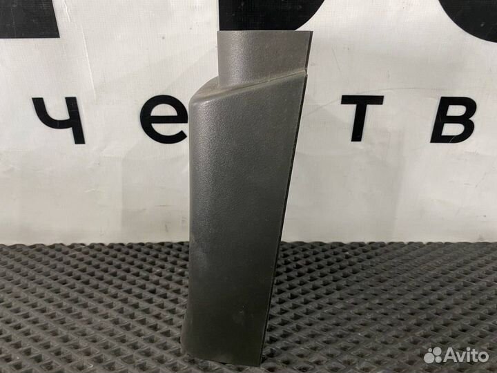 Кожух рулевой колонки Volvo FH5 82219174