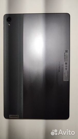 Планшет Lenovo Tab P11 в чехле