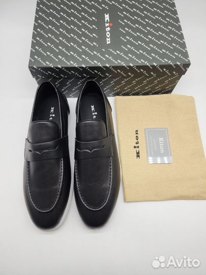 Kiton (39-45)