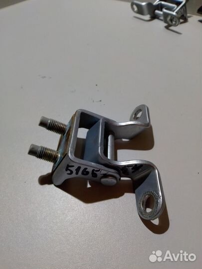 Петля двери/крышки багажника левая