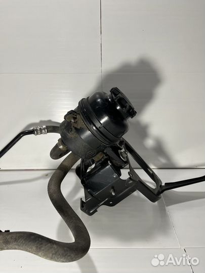 Бачок гидроусилителя с трубками BMW E90