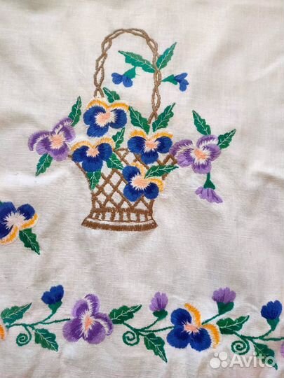 Рушник и книга