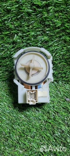 Насос сливной стиральной машины Bosch Logixx 6