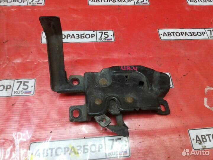 Замок капота Honda Saber UA4 J25A 1999