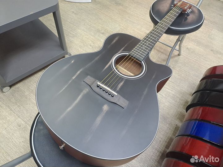 Гитара акустическая массив ель