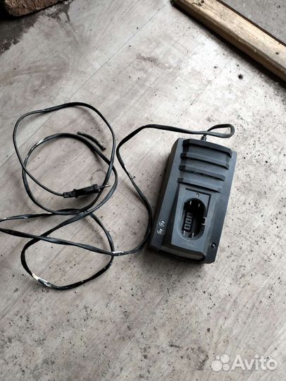 Зарядное устройство для шуруповерта