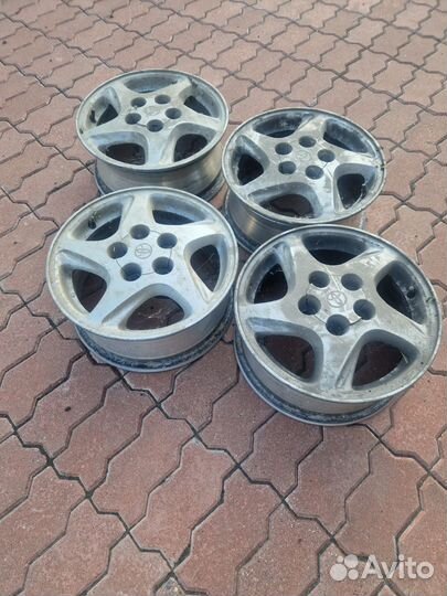 Диски литые toyota r 15