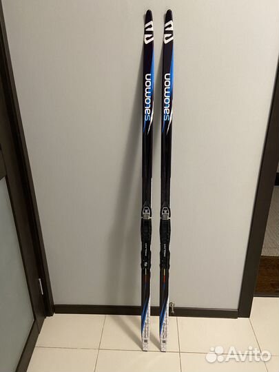 Лыжи беговые коньковые Salomon (+палки, ботинки)