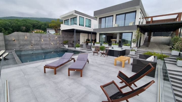 Дом 200 м² на участке 6 сот.