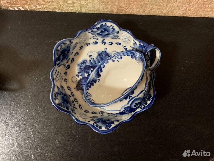 Конфетница и чашка гжель