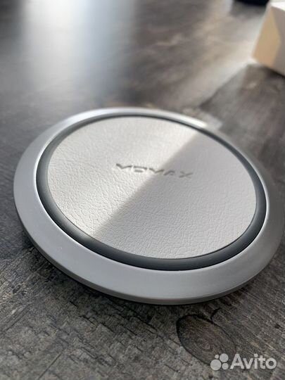 Беспроводное зарядное устройство Momax