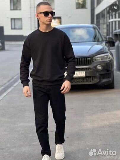 Модель для рекламы одежды