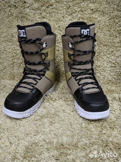 Сноубордические ботинки DC Phase все размеры