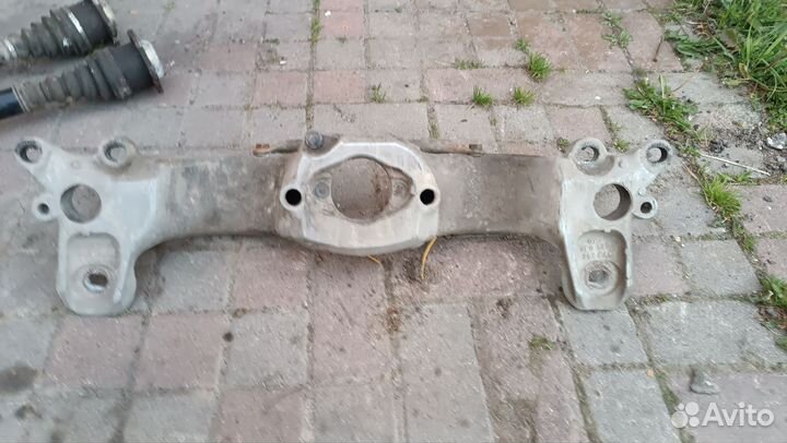 Балка траверса CVT Audi a4 b6