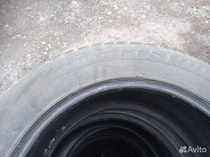 Bridgestone Blizzak Spike-01 205/60 R16 92T