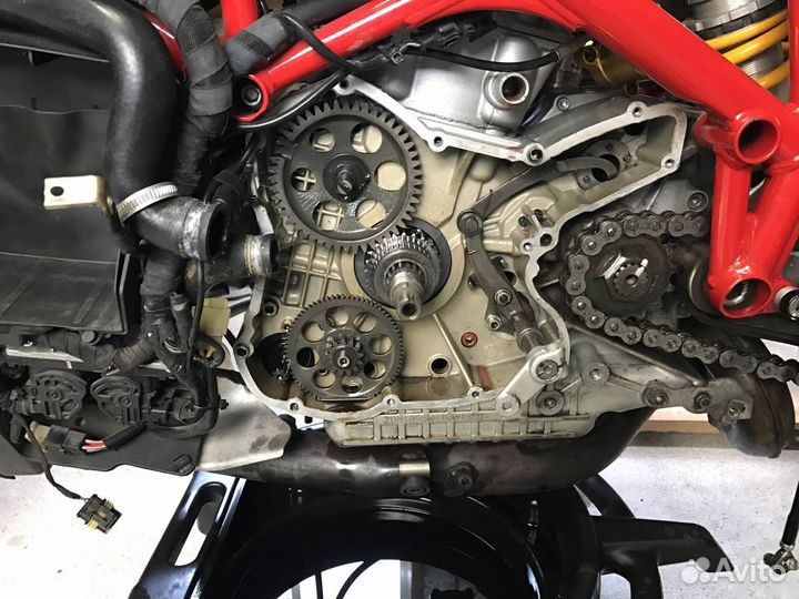 Запчасти для Ducati 848/1098/1198 ST2-ST4