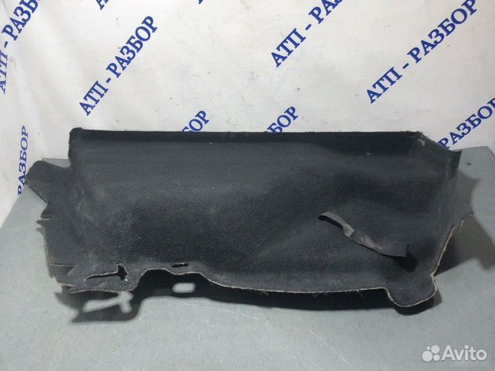 Обшивка багажника левая Ford Focus