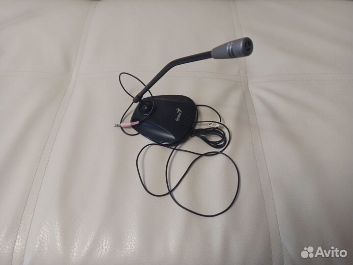Настольный микрофон Genius MIC-01A чёрный