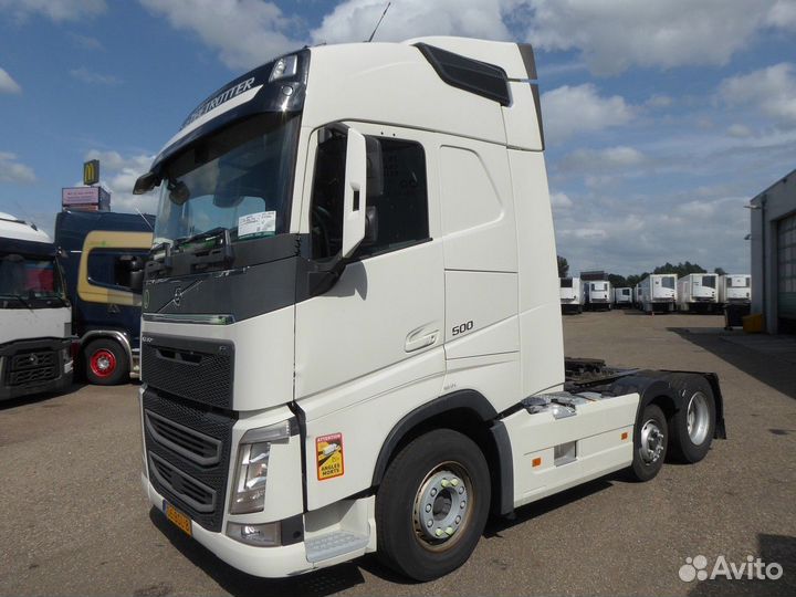 Pазбираем грузовик Volvo FH с 2013