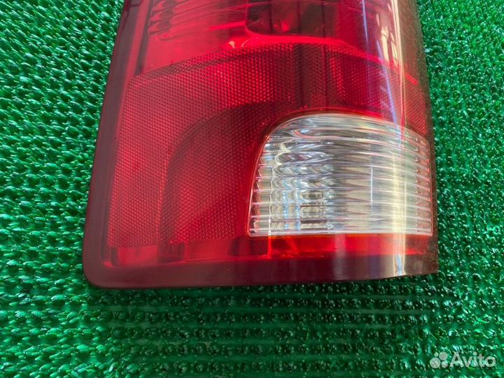Стоп-сигнал лев. Dodge RAM, RAM1500, RAM 1500