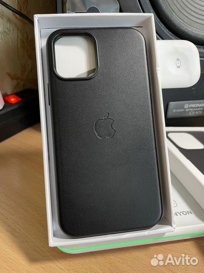 Чехол на iPhone 12 с magsafe