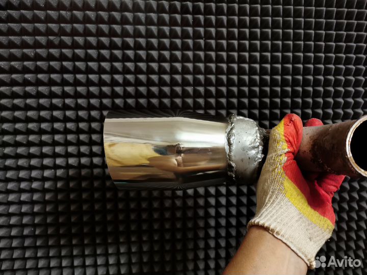 Наклейки на багажник Hyundai accent