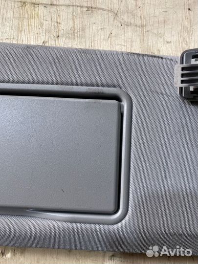 Козырек солнцезащитный правый Mercedes-Benz