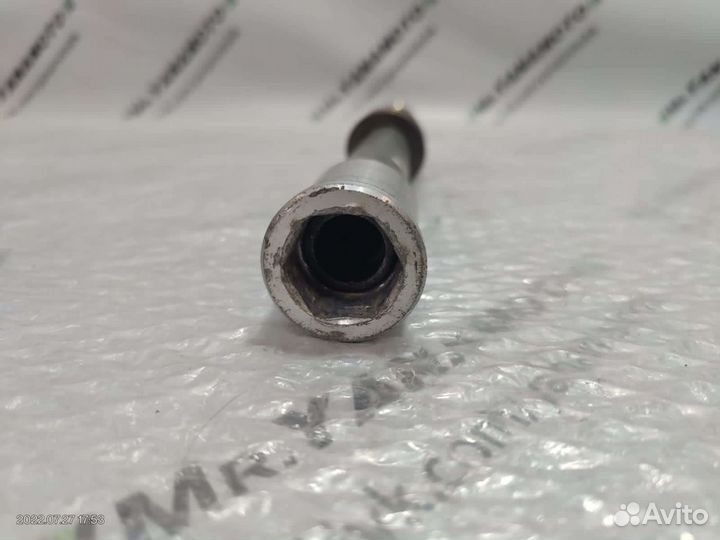 Передняя ось колеса Kawasaki ZX-636 05-06г