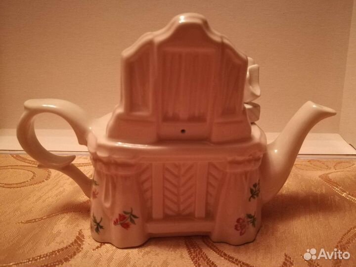 Коллекционный Англ.чайник заварочный фарфоровый