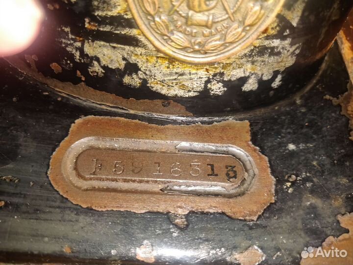 Швейная машина Singer