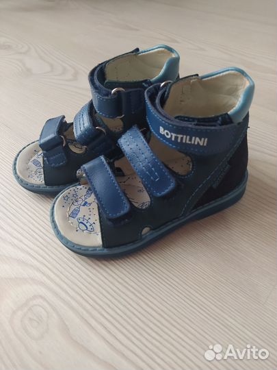 Сандалии для мальчика 24 размер