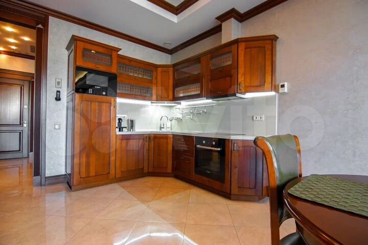 2-к. квартира, 96 м², 14/20 эт.