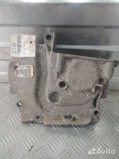 Крышка Ремня грм Renault Megane 2 седан 1.6 16V