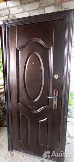 Дверь входная металлическая